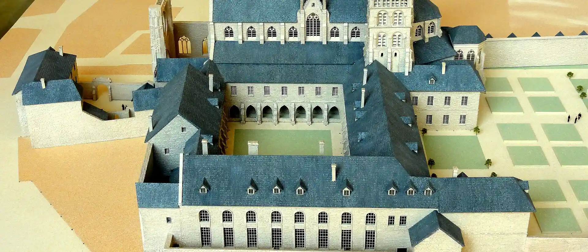 Abbaye Saint-Corneille, Compiègne