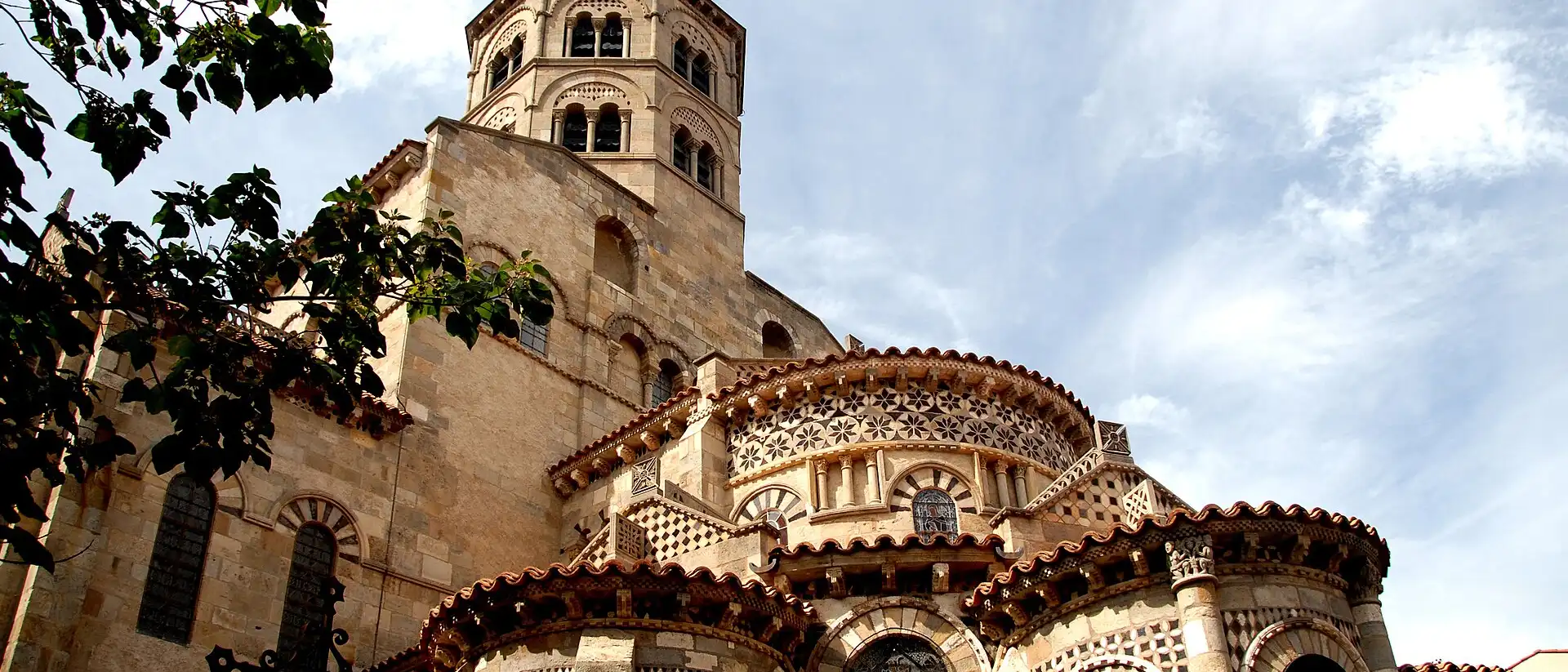 Basilique Notre-Dame du Port, Clermont-Ferrand
