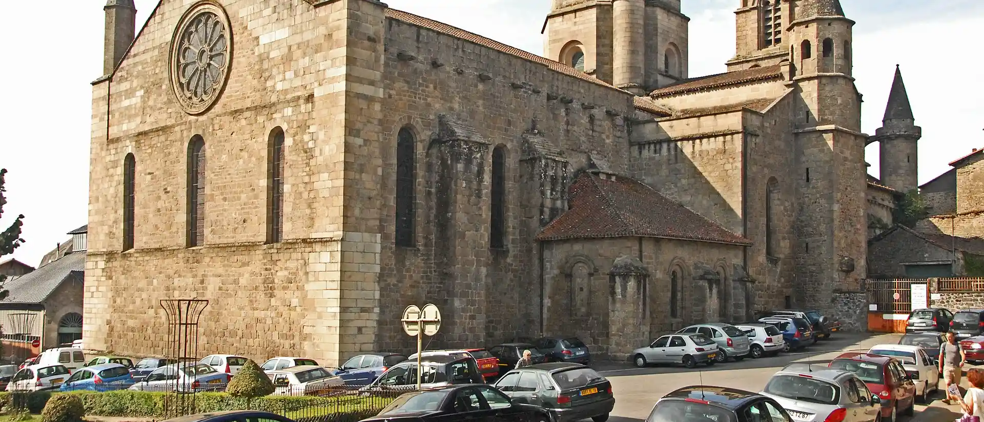 Collégiale Saint-Junien, Saint-Junien
