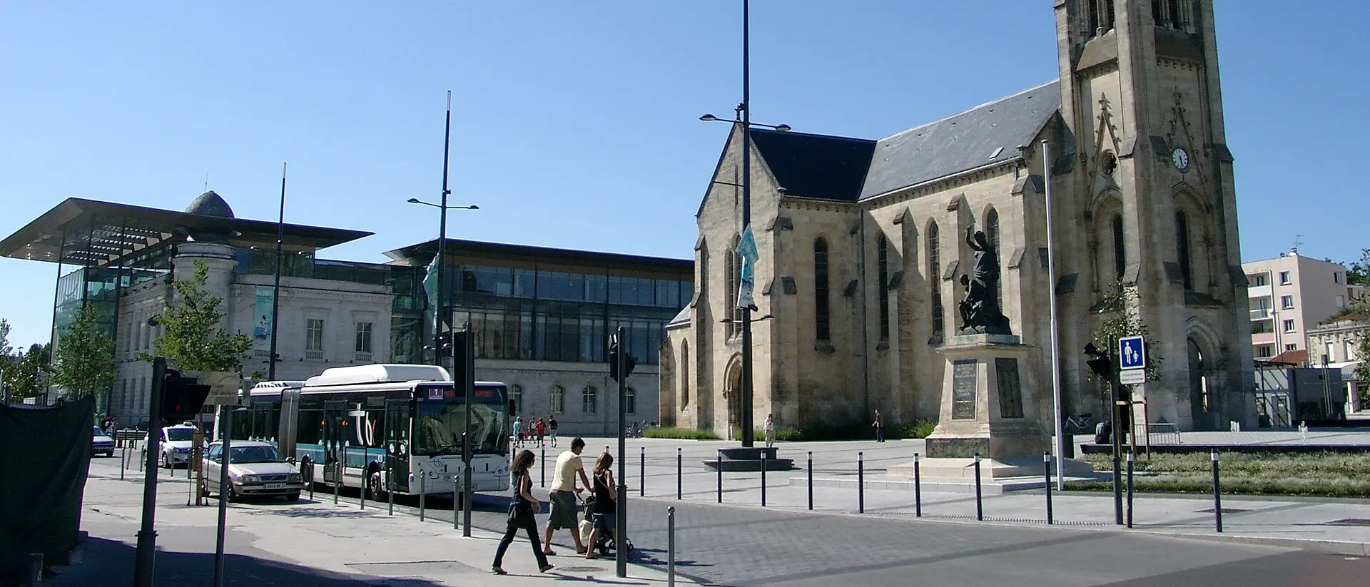 Église catholique Saint Vincent, Mérignac