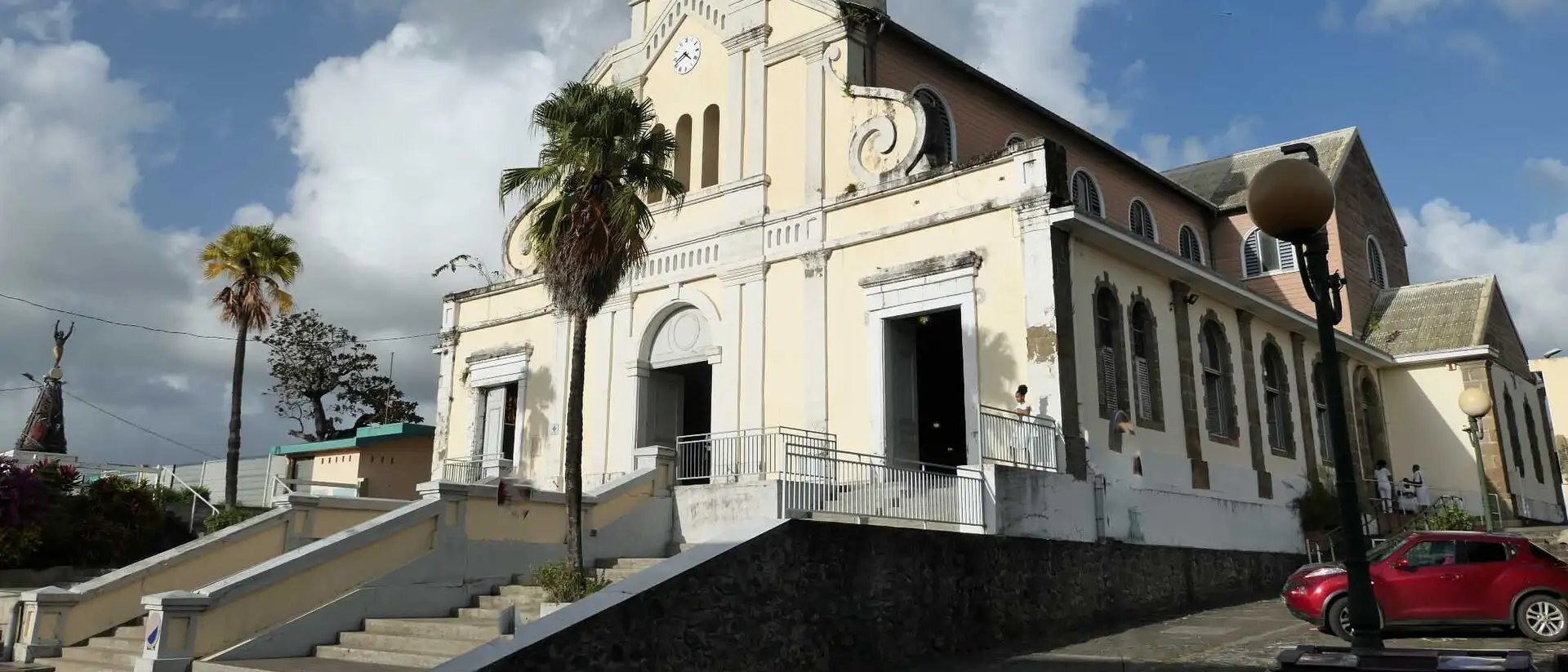 Église, Saint-Esprit