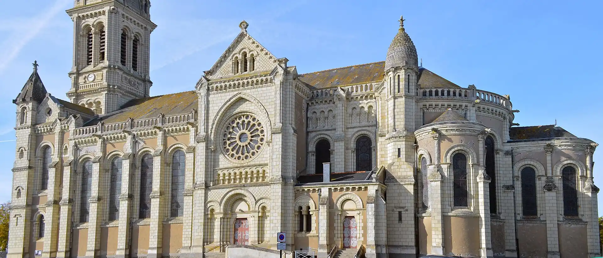 Église Notre-Dame-la-Neuve, Chemillé-en-Anjou