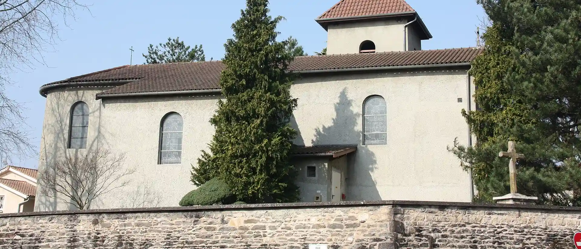 Église Saint-Galmier, Chassieu