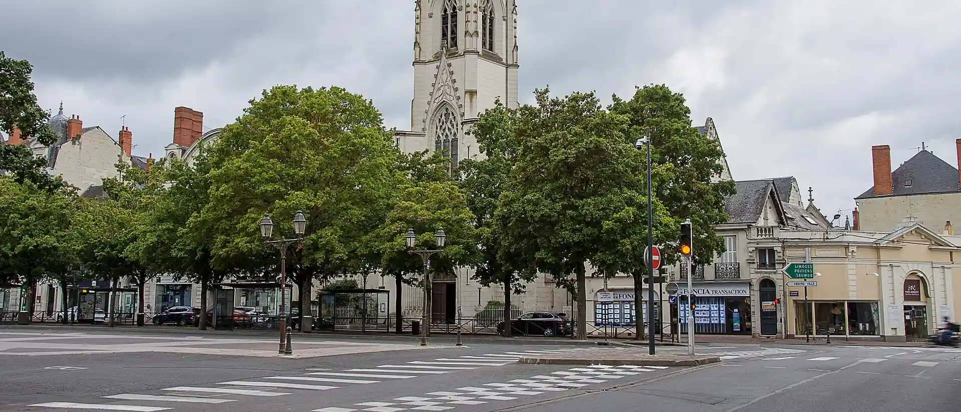 Église Saint Jean Baptiste, Châtellerault