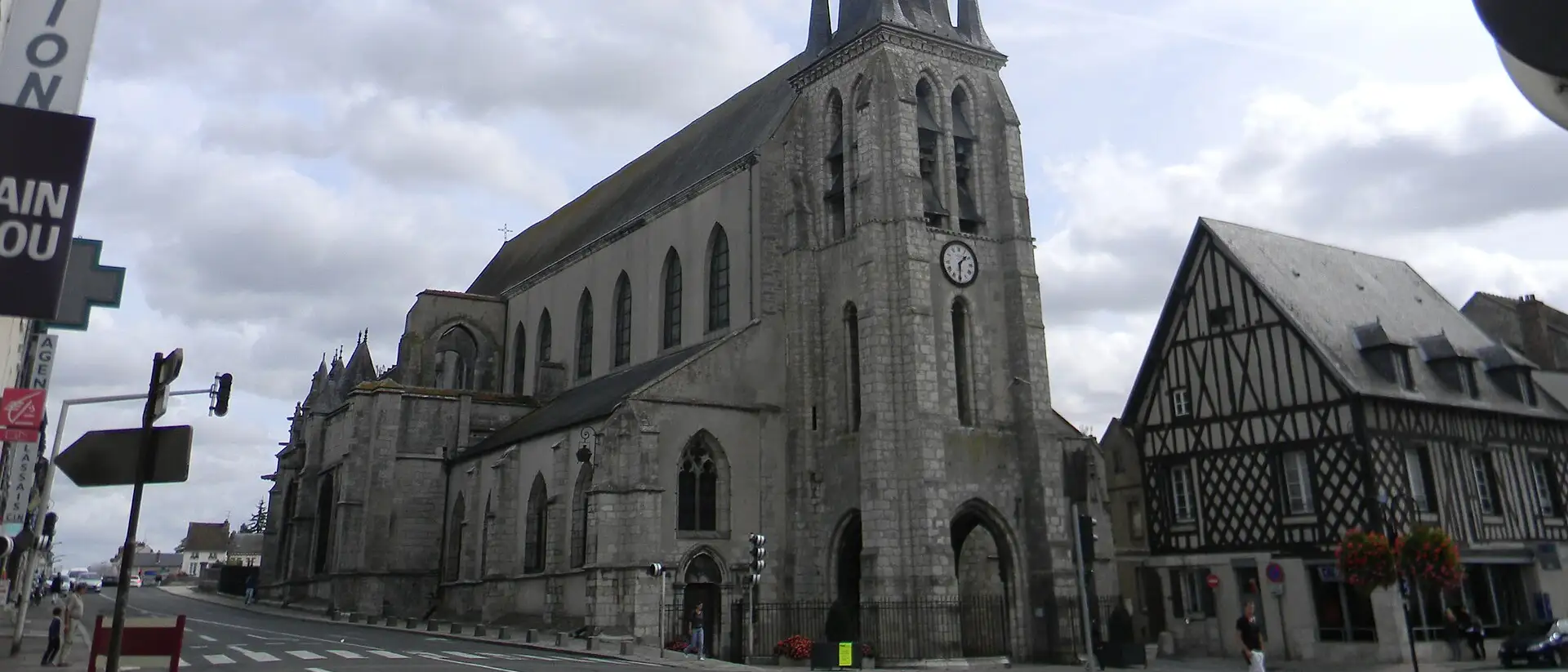 Église Saint-Jean-Baptiste, Nemours