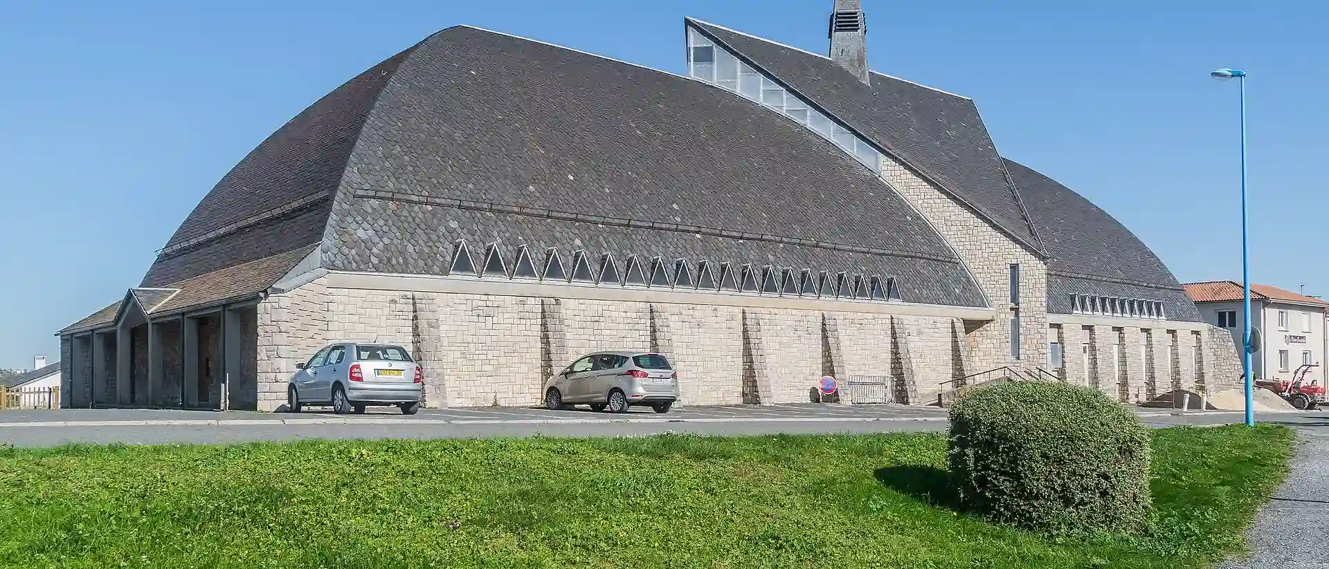 Église Saint-Joseph-l'Artisan, Onet-le-Château