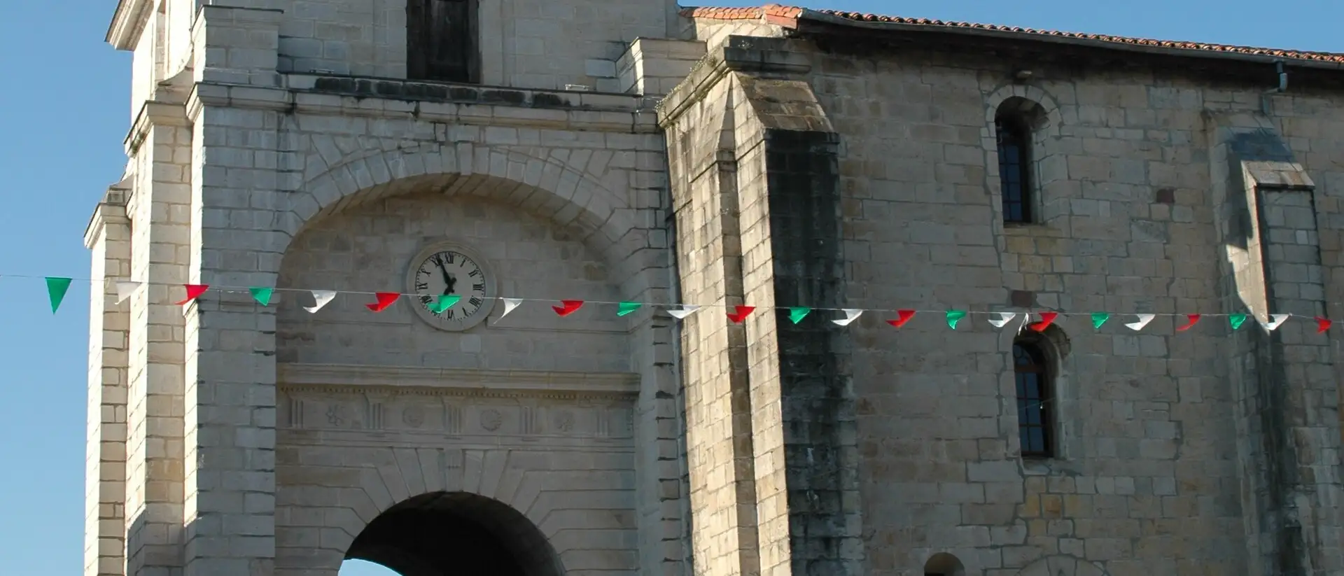 Église St Vincent, Urrugne