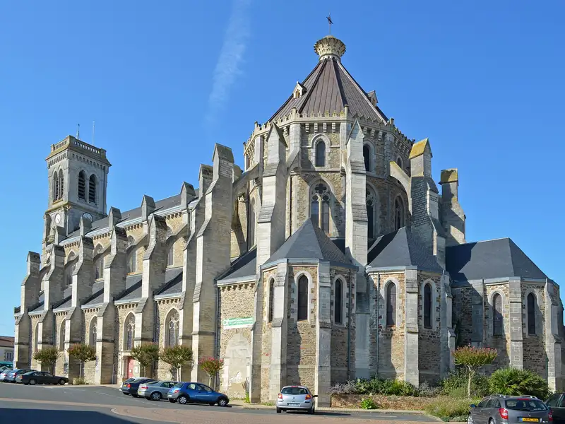 Église Saint-Benoit, Aizenay