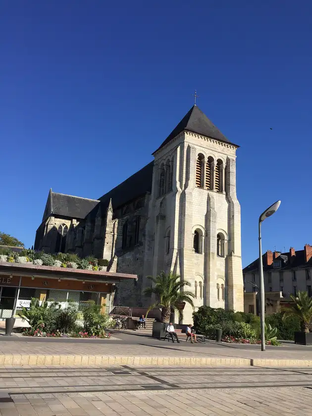 Abbaye de Saint-Julien, Tours