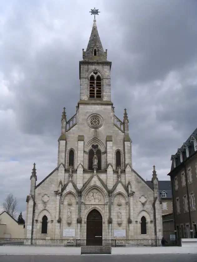 Basilique Notre-Dame-du-Sacré-Cœur, Issoudun