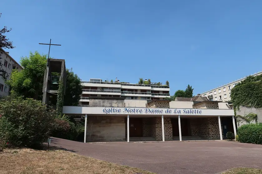 Chapelle Notre-Dame-de-la-Salette, Suresnes