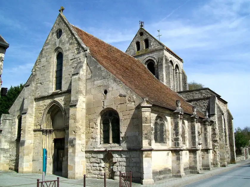 Église Saint-Étienne, Fosses