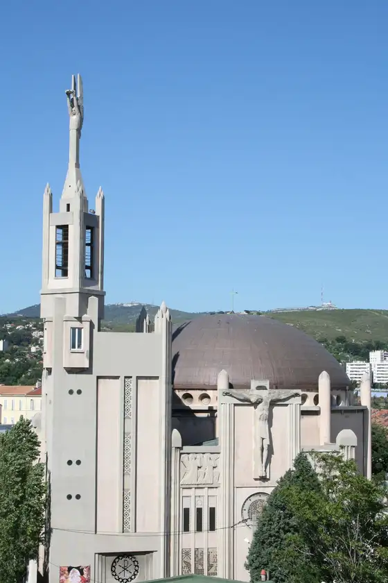 Église catholique Saint-Louis à Marseille, Marseille 15e