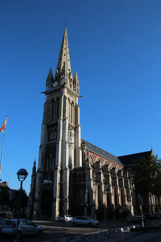 Église catholique Saint-Pierre, Calais