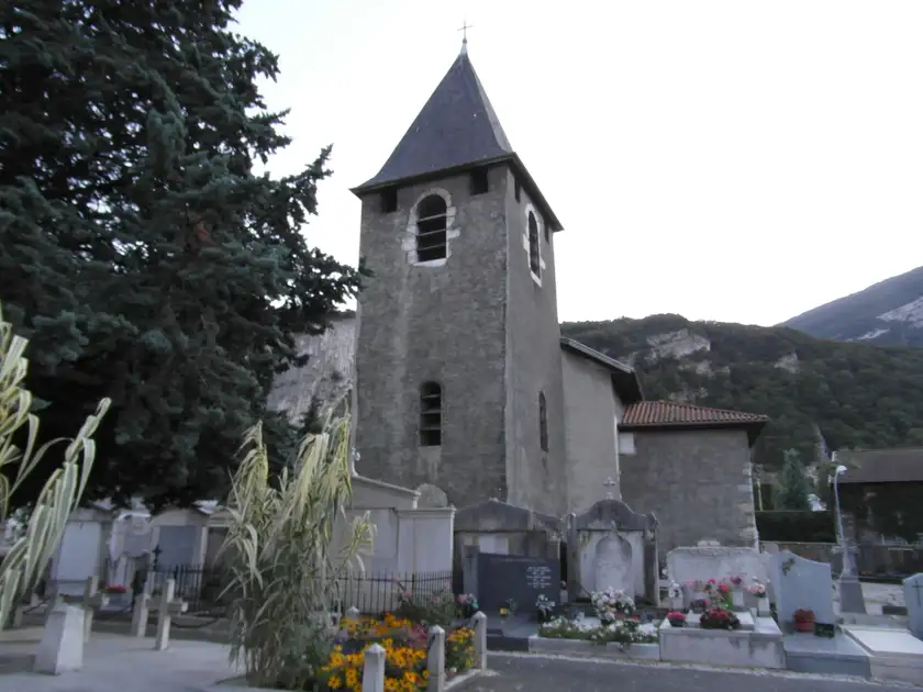 Église de la Nativité, Fontaine