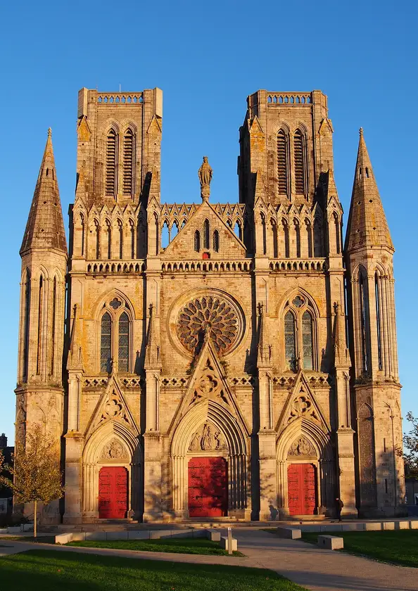 Église Notre-Dame-des-Champs d'Avranches, Avranches