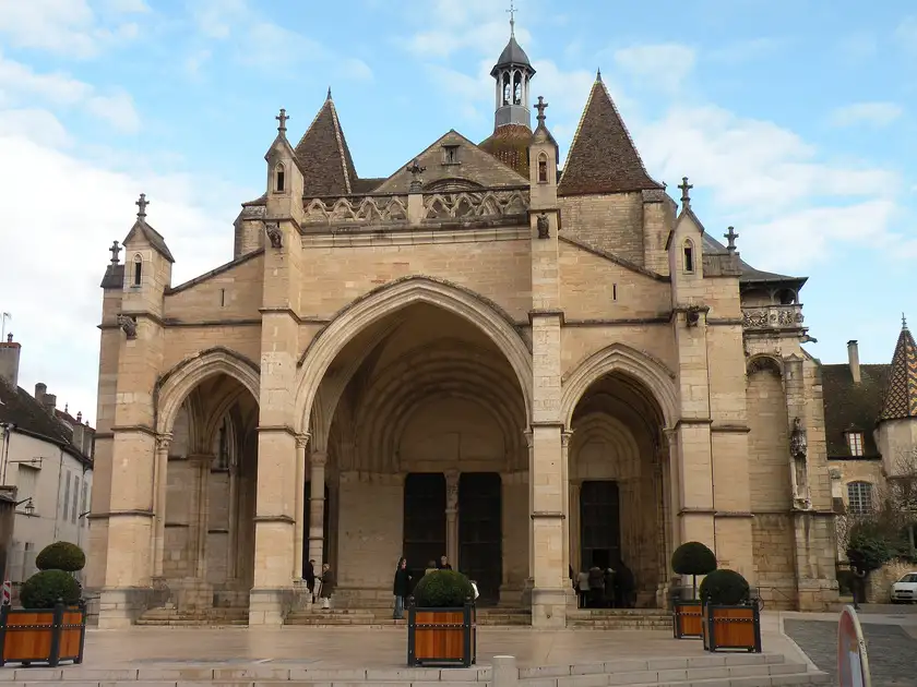 Église Notre-Dame et son presbytère, Beaune