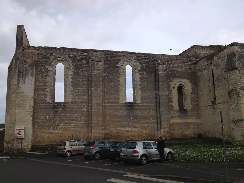 Église Saint-Denis (ruines), Doué-en-Anjou