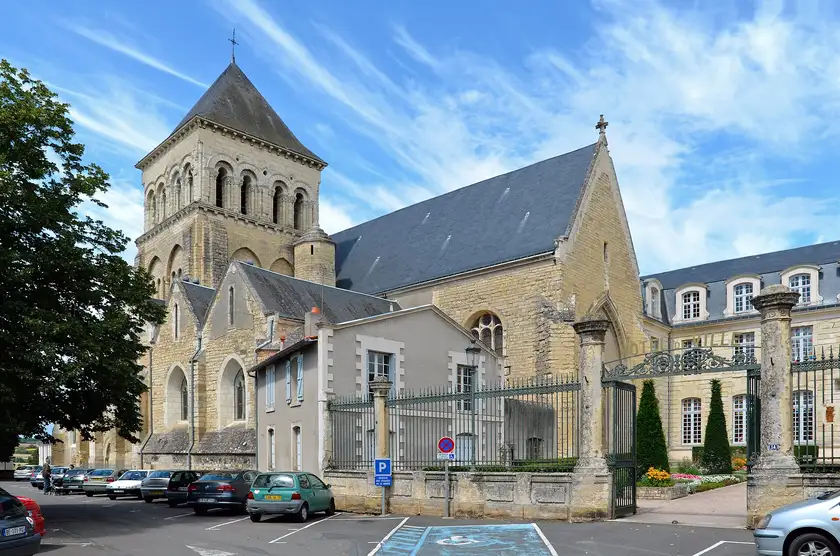 Église Saint-Laon, Thouars