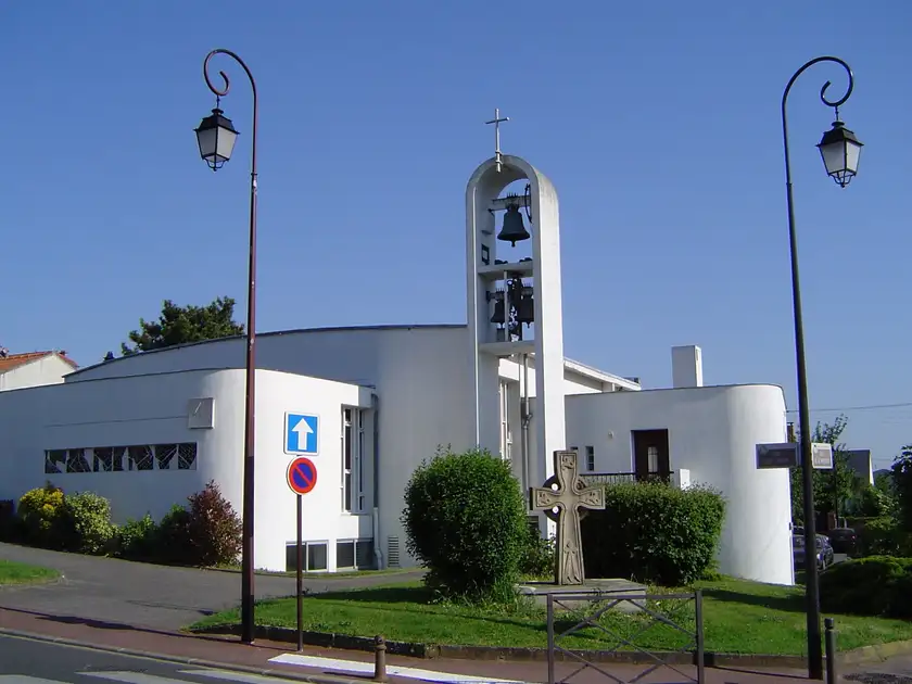 Église Saint-Maxime, Antony