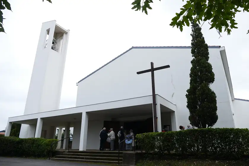 Église Sainte-Bernadette, Anglet