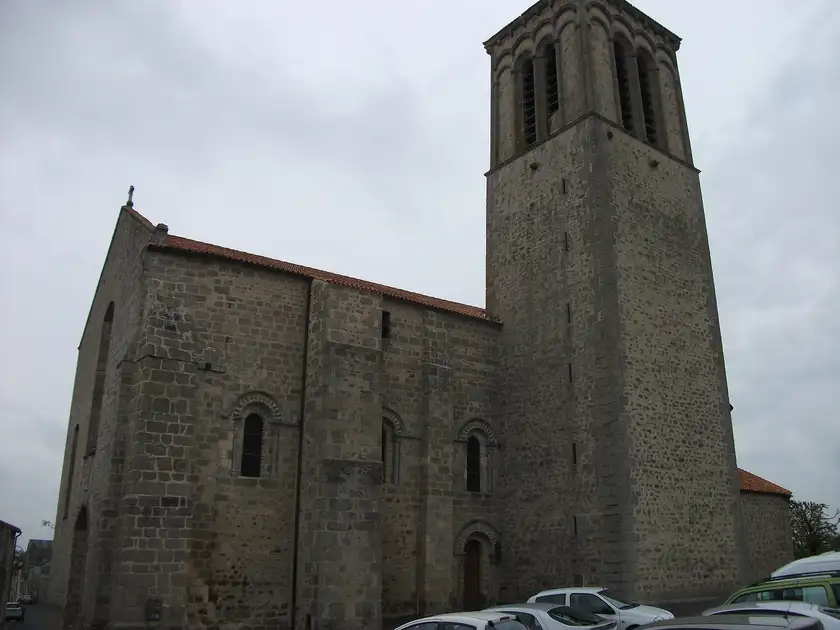 Église Sainte-Croix, Parthenay