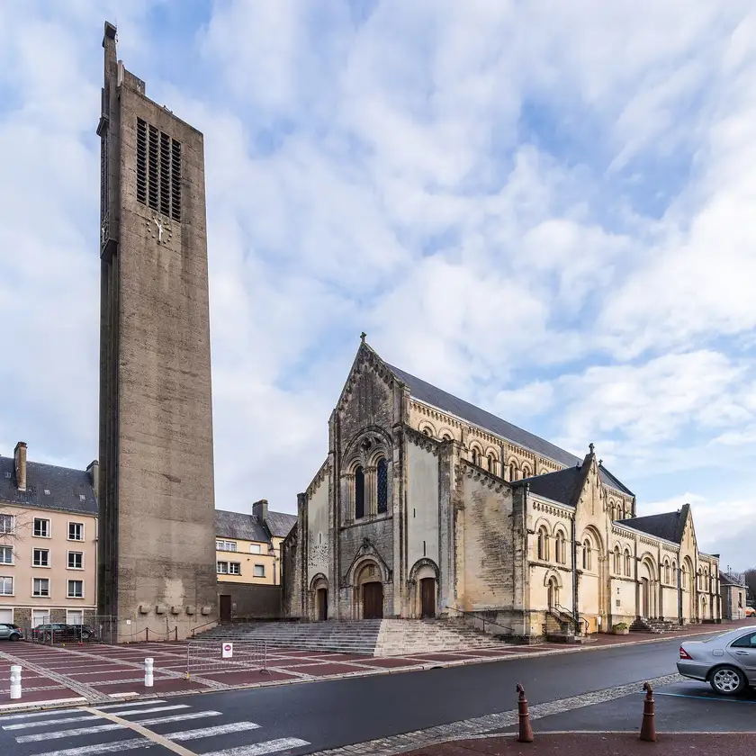 Église Sainte-Croix, Saint-Lô