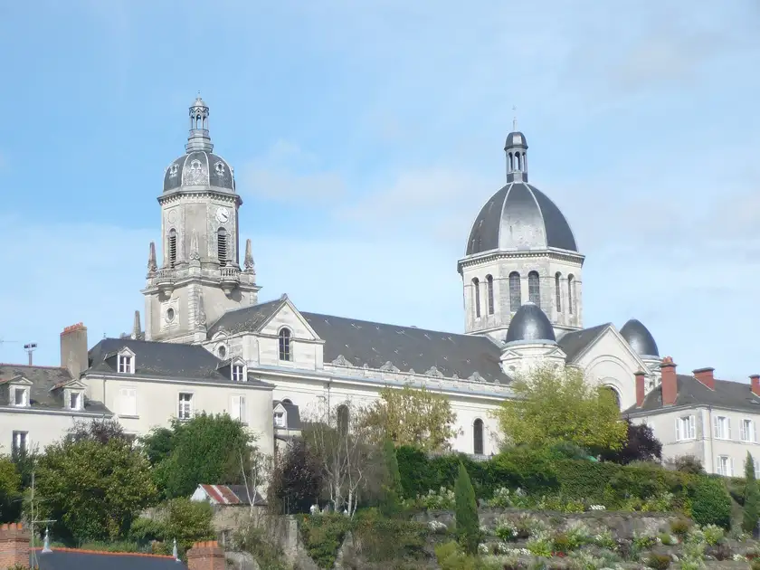 Église Sainte-Madeleine de Segré, Segré-en-Anjou Bleu