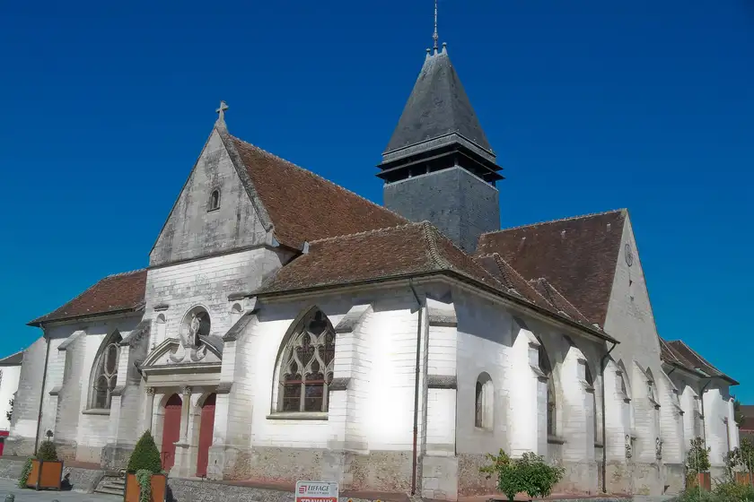 Église Sainte-Savine, Sainte-Savine