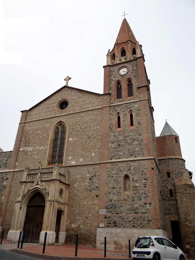 Église St Cyr et Ste Julitte, Pia